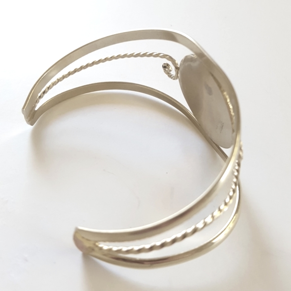 Sterling Cuff Bracelet 🎀 Mother of Pearl design - Picture 6 of 11